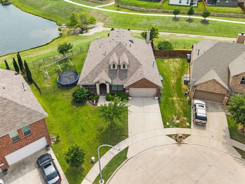 4417 Cypress Lake Court, Fort Worth TX 76036 - Photo 3
