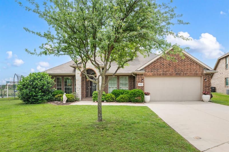 4417 Cypress Lake Court, Fort Worth TX 76036