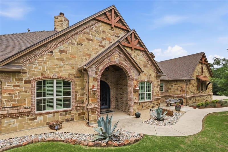 6751 Robinson Canyon Road, Aubrey TX 76227