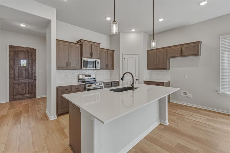1213 Colca Drive, Springtown TX 76082 - Photo 7