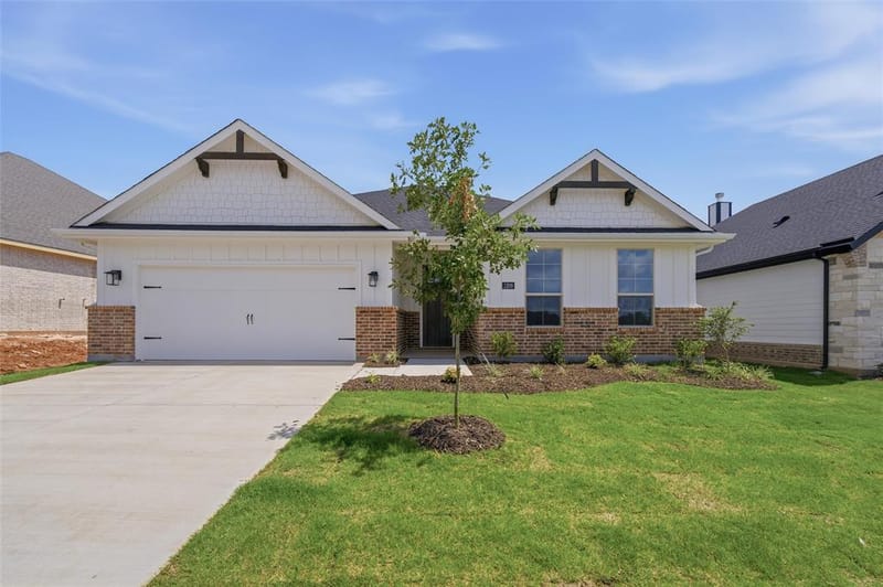 1209 Colca Drive, Springtown TX 76082 - Photo 2