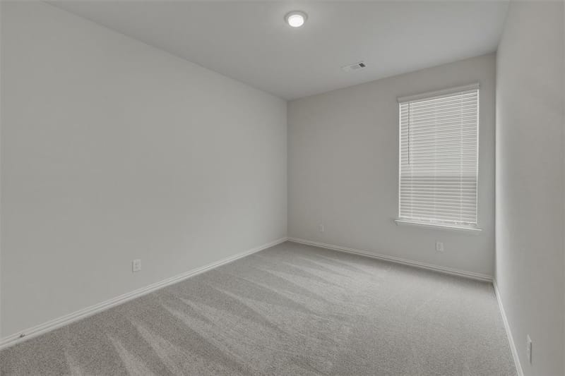 1325 Frio Drive, Springtown TX 76082 - Photo 10