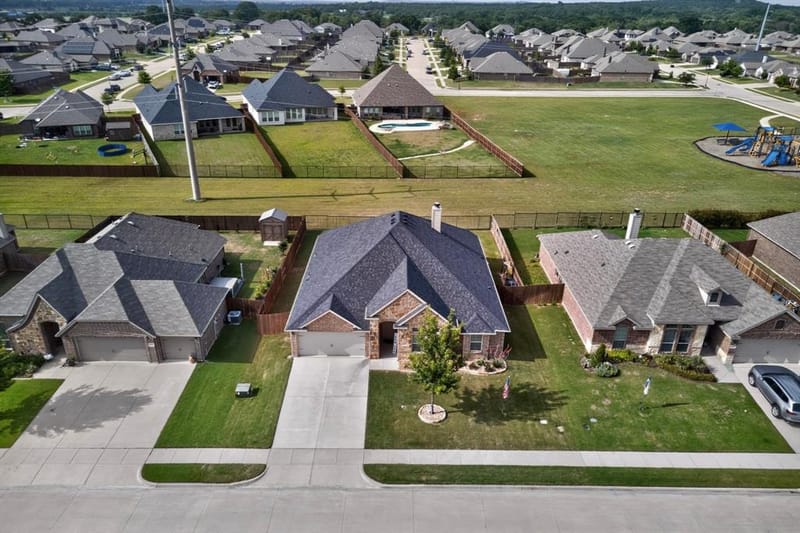 1522 Grassy Meadows Drive, Burleson TX 76058 - Photo 13