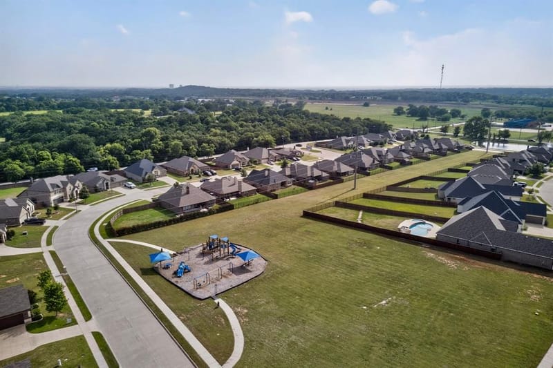 1522 Grassy Meadows Drive, Burleson TX 76058 - Photo 12