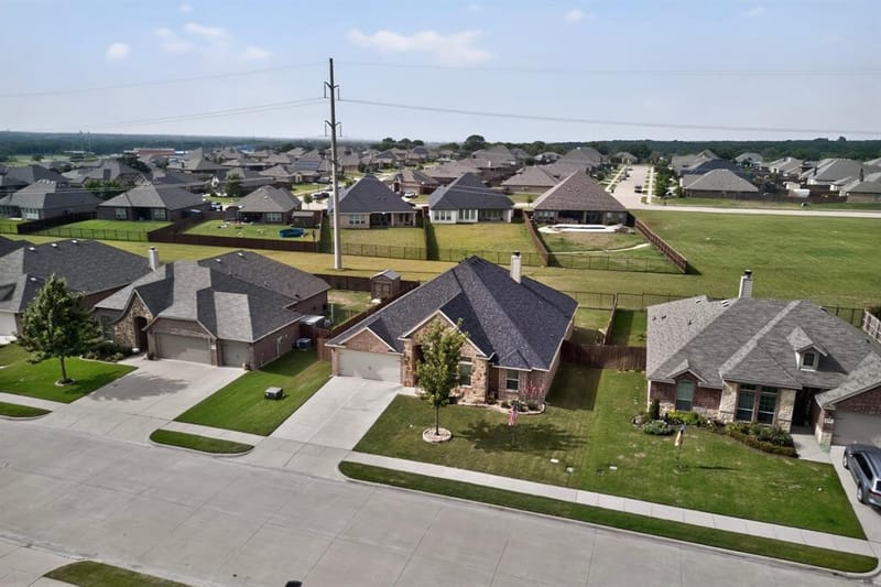 1522 Grassy Meadows Drive, Burleson TX 76058 - Photo 11