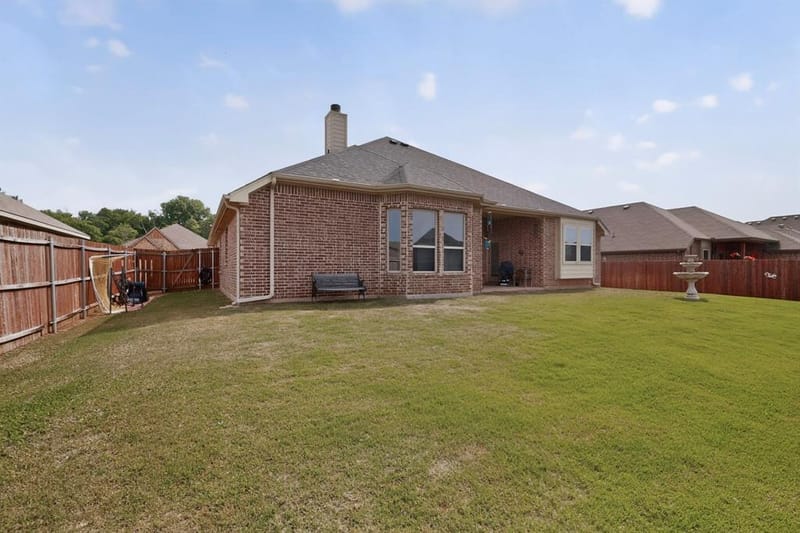1522 Grassy Meadows Drive, Burleson TX 76058 - Photo 35