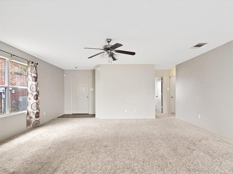 1201 Vicksburg Drive, Ennis TX 75119 - Photo 6