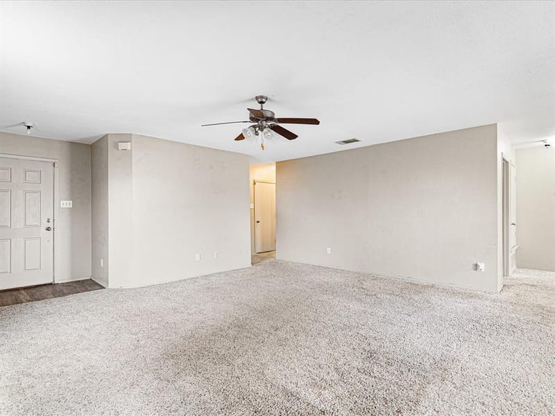1201 Vicksburg Drive, Ennis TX 75119 - Photo 7