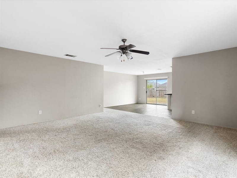1201 Vicksburg Drive, Ennis TX 75119 - Photo 8