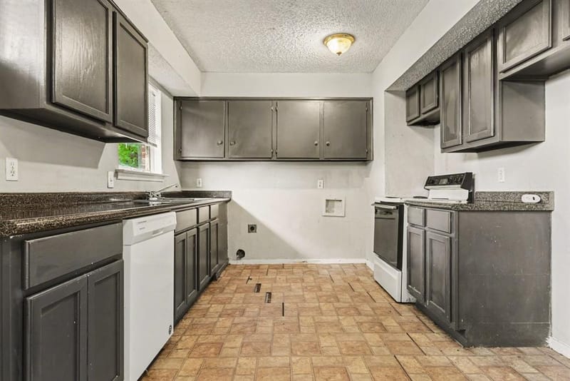 2333 S Lockhart Avenue, Dallas TX 75228 - Photo 8