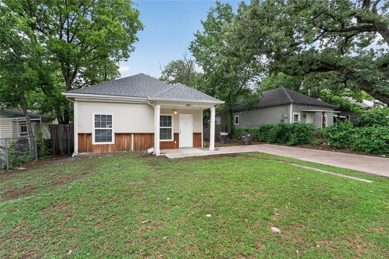2805 Walker Street, Fort Worth TX 76105 - Photo 6