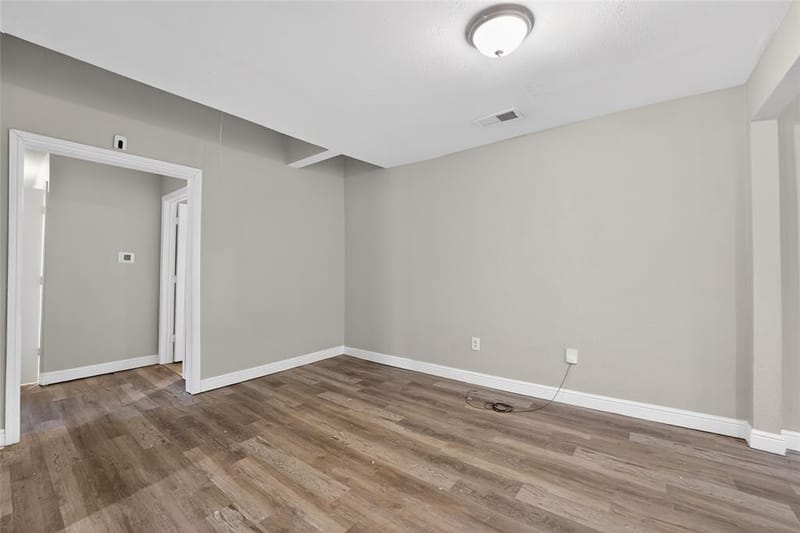 2805 Walker Street, Fort Worth TX 76105 - Photo 10