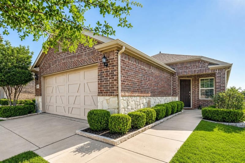 7620 Parade Drive, Little Elm TX 76227 - Photo 2