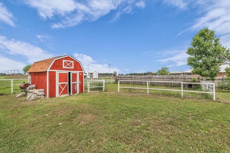 339 S Pleasant Hill Road, Axtell TX 76624 - Photo 24