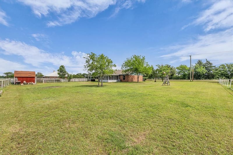 339 S Pleasant Hill Road, Axtell TX 76624 - Photo 25