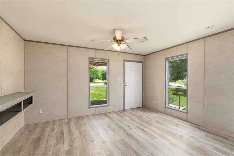 601 E Reynosa, De Leon TX 76444 - Photo 2