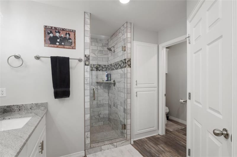 4511 Wildwood Circle, Granbury TX 76049 - Photo 17