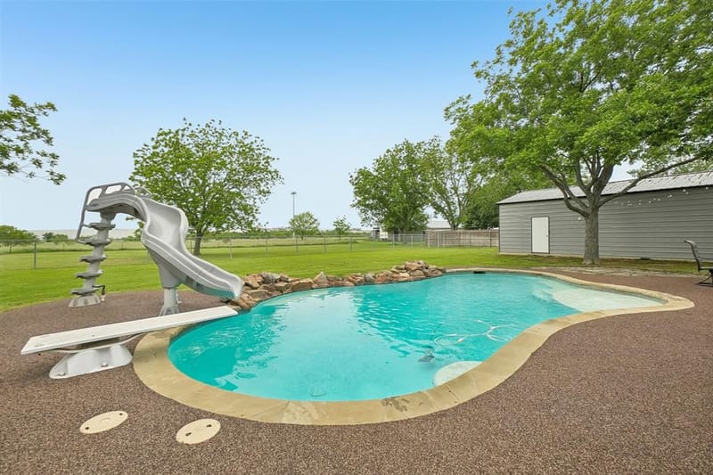1252 Orchard Lane, Ennis TX 75119 - Photo 2