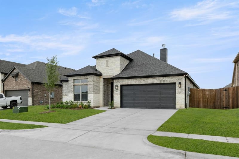 2632 Steve Street, Burleson TX 76028 - Photo 6