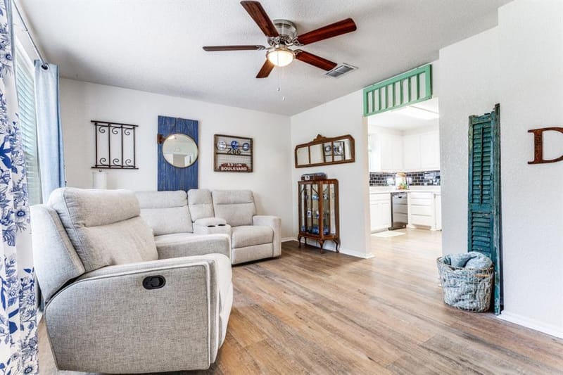 12490 Deeds Court, Azle TX 76020 - Photo 4