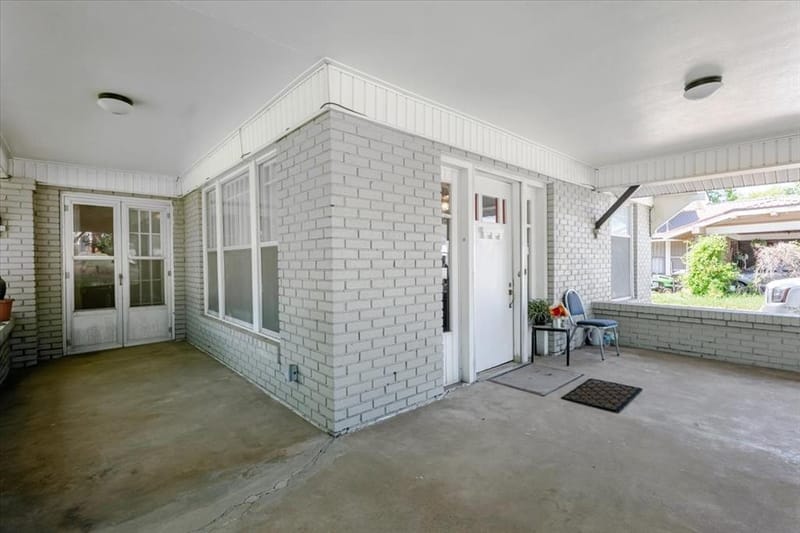1101 N Oak Avenue, Mineral Wells TX 76067 - Photo 7