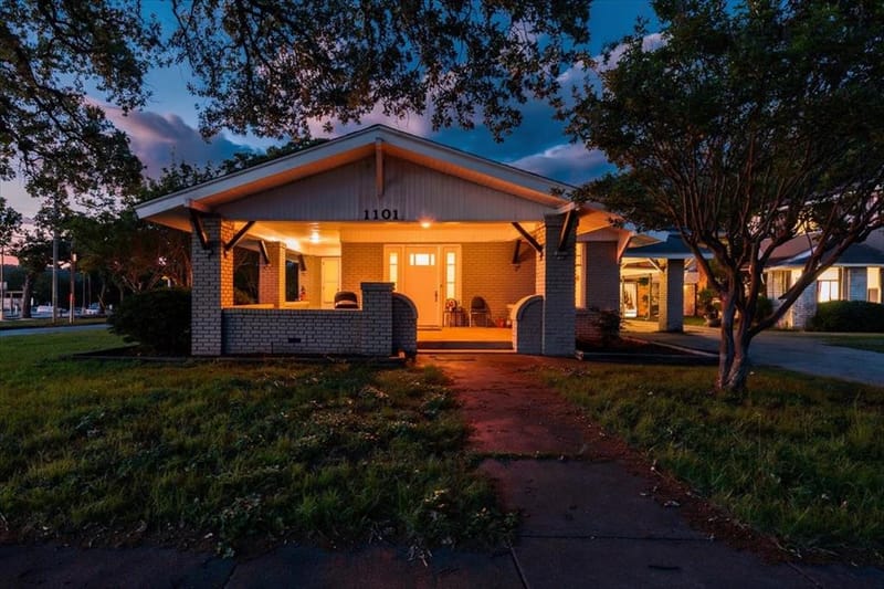 1101 N Oak Avenue, Mineral Wells TX 76067