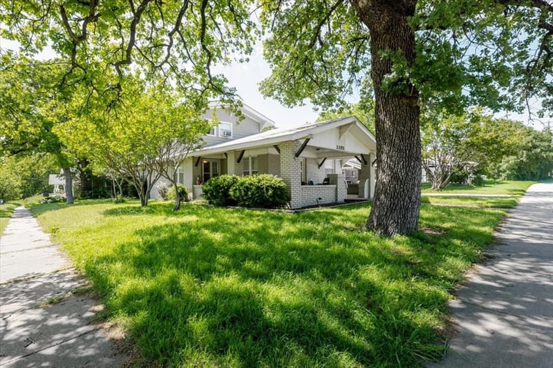 1101 N Oak Avenue, Mineral Wells TX 76067 - Photo 29
