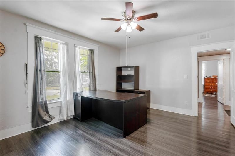 1101 N Oak Avenue, Mineral Wells TX 76067 - Photo 21