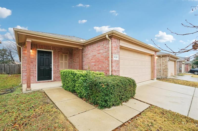 9120 Sun Haven Way, Fort Worth TX 76244 - Photo 2