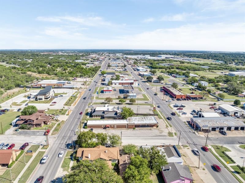 916-B E Hubbard Street, Mineral Wells TX 76067 - Photo 27