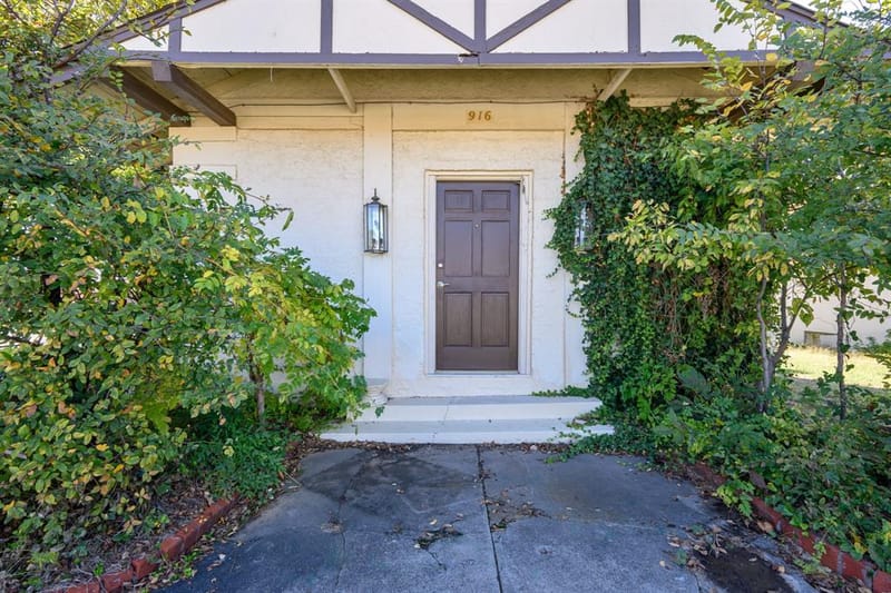 916-B E Hubbard Street, Mineral Wells TX 76067 - Photo 3