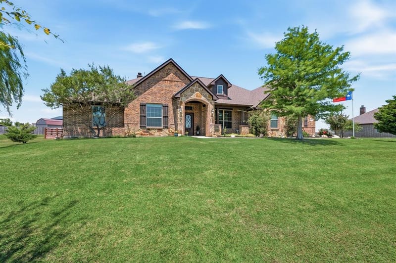 140 Heather Lane, Decatur TX 76234 - Photo 4