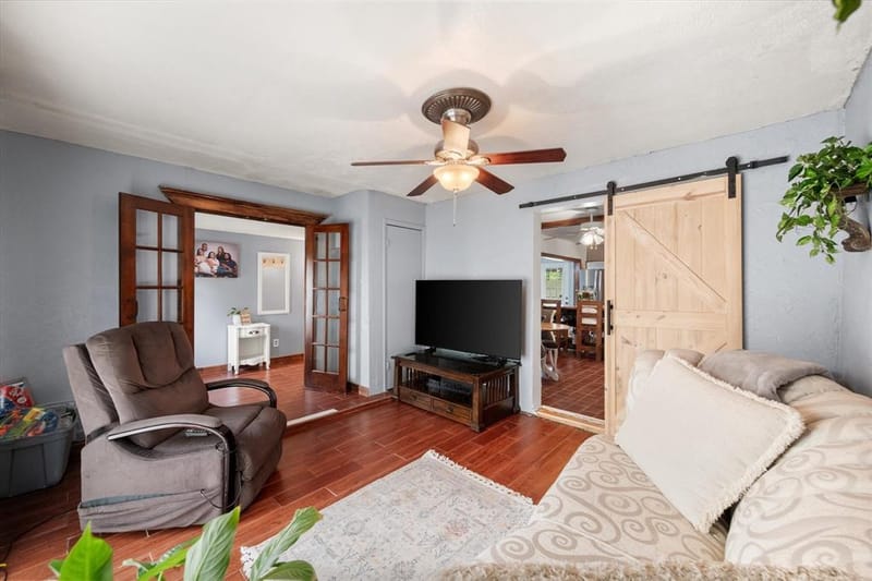 609 Columbine Lane, Grand Prairie TX 75052 - Photo 7