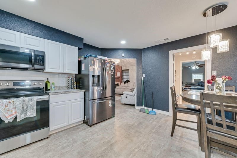 3815 INDIAN WELLS Drive, Arlington TX 76017 - Photo 3