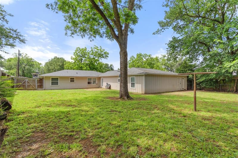 245 Parkins Street, Sulphur Springs TX 75482 - Photo 27