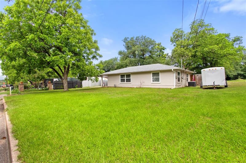 245 Parkins Street, Sulphur Springs TX 75482 - Photo 28