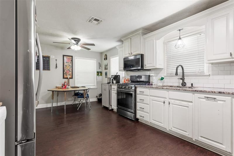 245 Parkins Street, Sulphur Springs TX 75482 - Photo 8