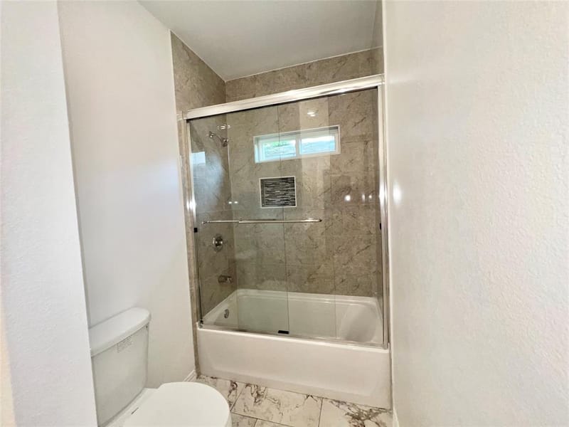 2811 Silkwood Street, Dallas TX 75215 - Photo 17