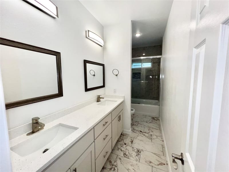 2811 Silkwood Street, Dallas TX 75215 - Photo 16