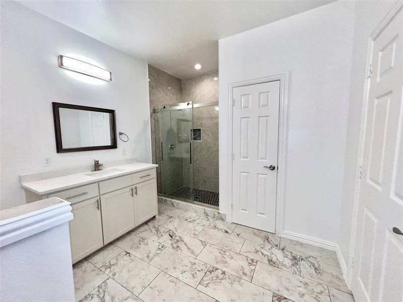 2811 Silkwood Street, Dallas TX 75215 - Photo 14