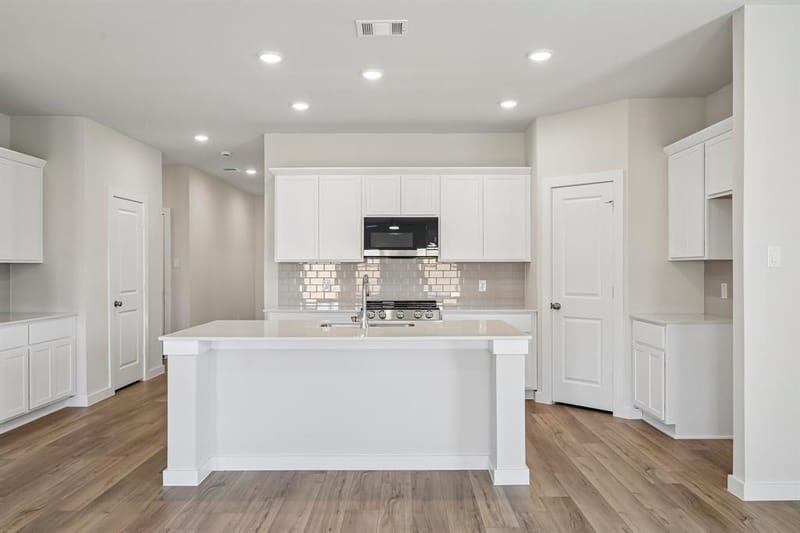 1025 Verde Creek Court, Crowley TX 76036 - Photo 13