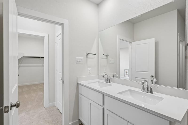 1025 Verde Creek Court, Crowley TX 76036 - Photo 31