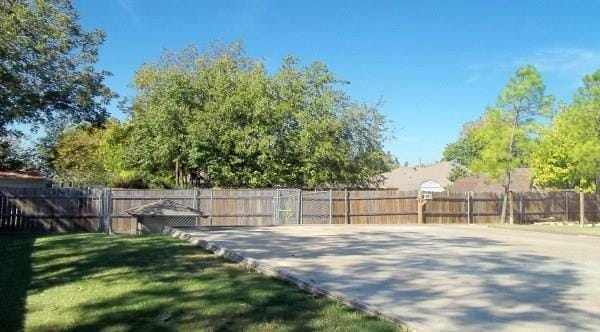1111 N Houston Street, Royse City TX 75189 - Photo 24