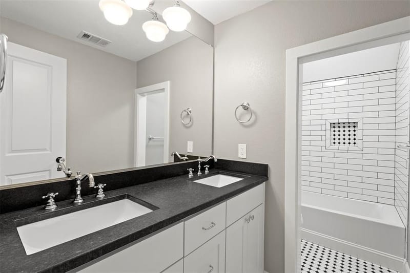 514 W Marvin Avenue, Waxahachie TX 75165 - Photo 32