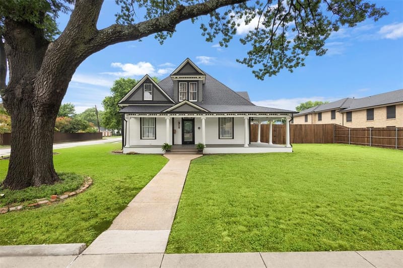 514 W Marvin Avenue, Waxahachie TX 75165