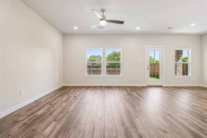 709 Vineyard Way, Forney TX 75126 - Photo 3