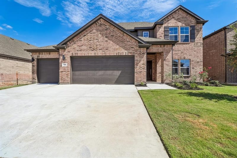 709 Vineyard Way, Forney TX 75126