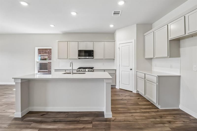 709 Vineyard Way, Forney TX 75126 - Photo 8
