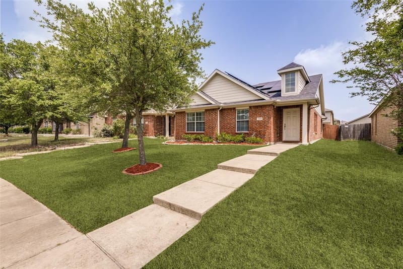 1308 Honeywood Lane, Royse City TX 75189