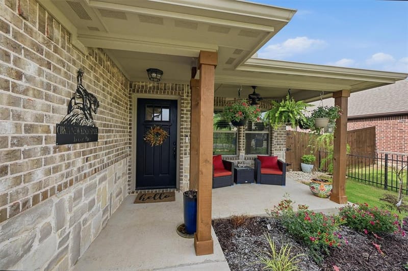 502 Pathfinder Street, Collinsville TX 76233 - Photo 4